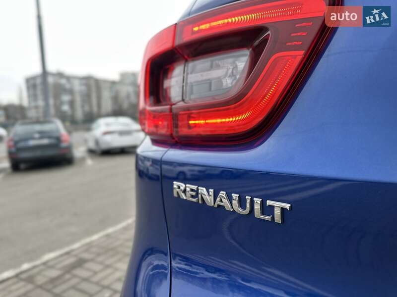 Renault-10
