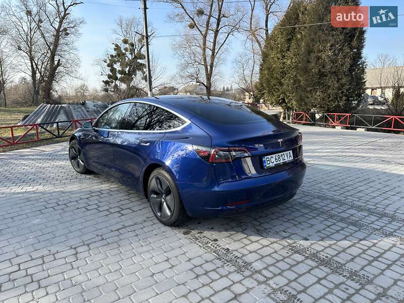 Tesla-8