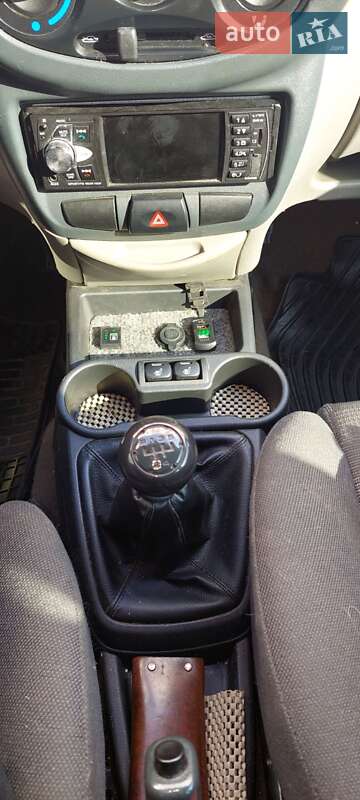 ВАЗ / Lada 1119 Калина 2007