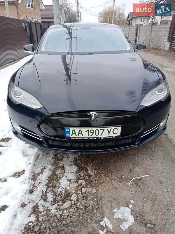 Tesla-4