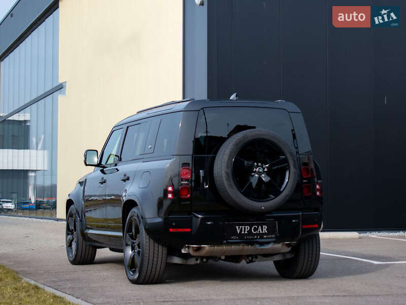 Land Rover Defender 2022