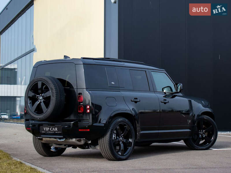 Land Rover Defender 2022