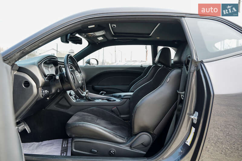 Dodge Challenger 2019