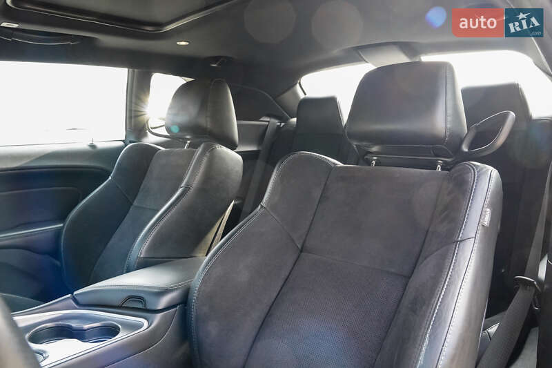 Dodge Challenger 2019