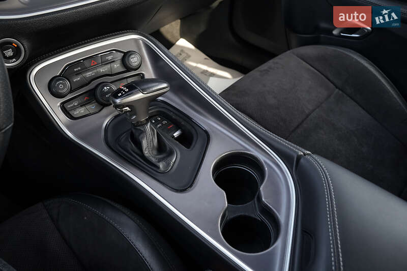 Dodge Challenger 2019