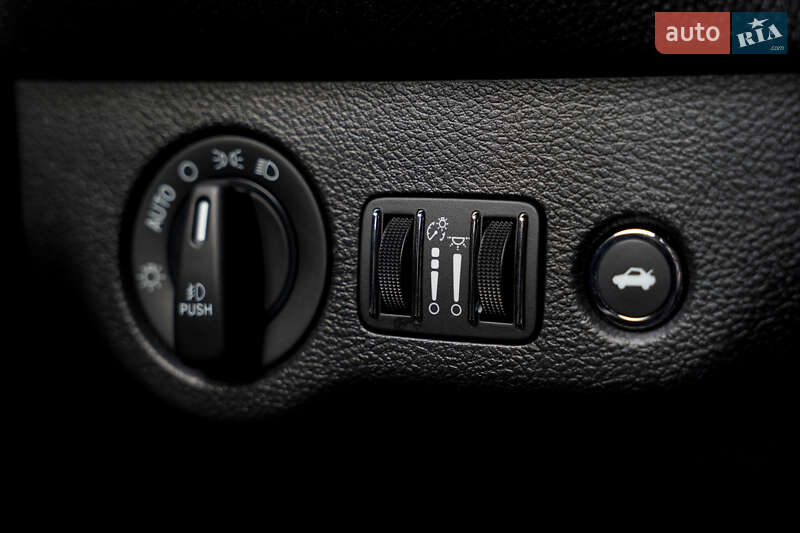 Dodge Challenger 2019