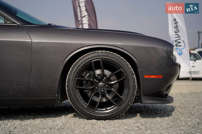 Dodge Challenger 2019