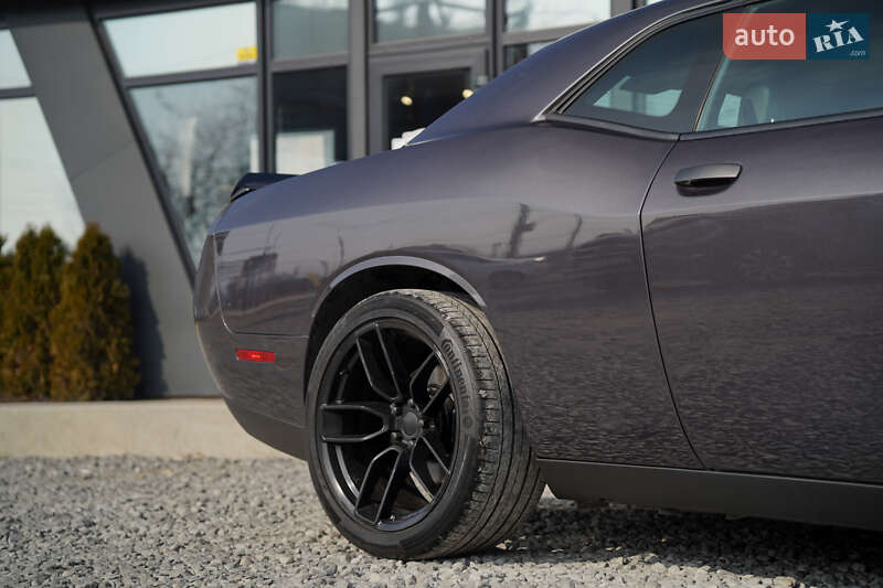 Dodge Challenger 2019