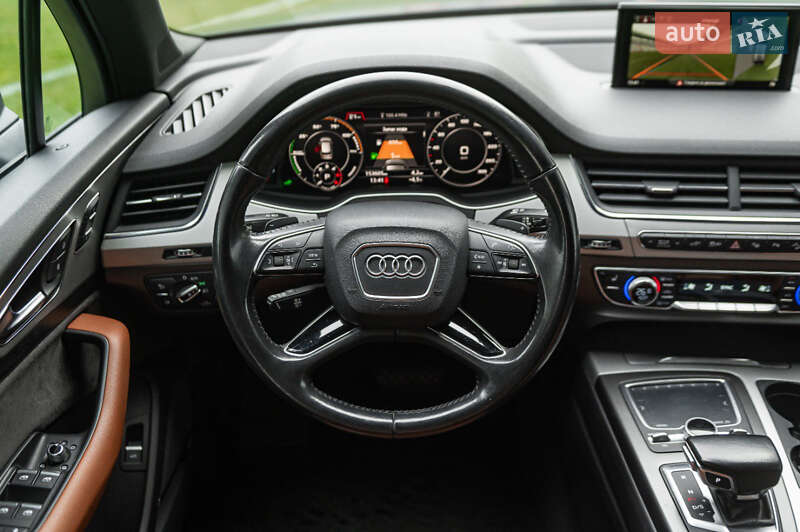 Audi-42