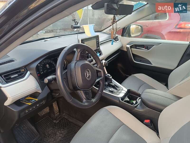 Toyota-8