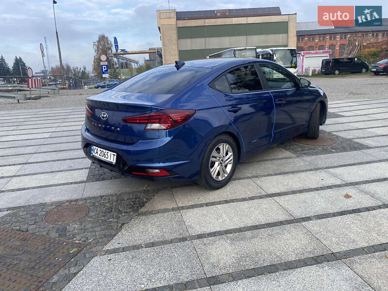 Hyundai-1