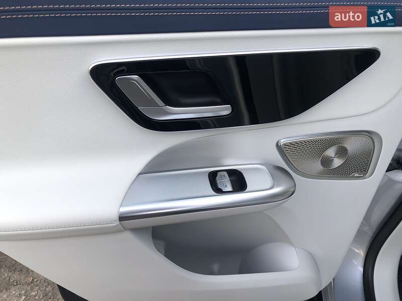 Mercedes-Benz EQE SUV 2023