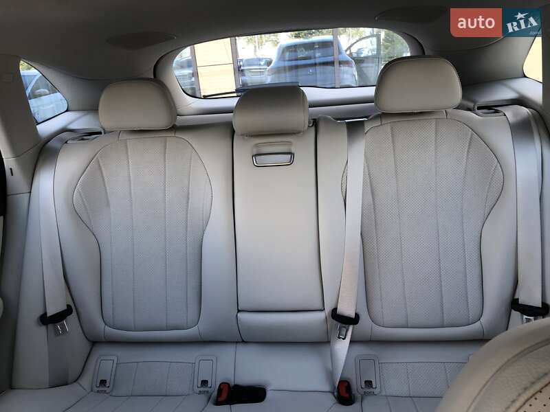 Mercedes-Benz EQE SUV 2023