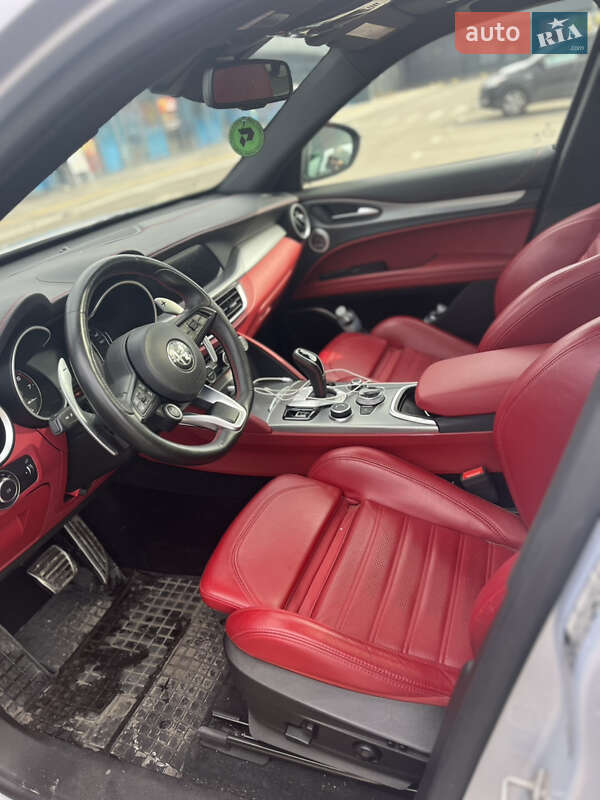 Alfa Romeo-6