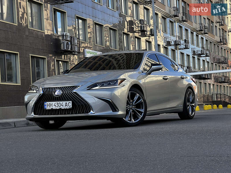 Lexus-14