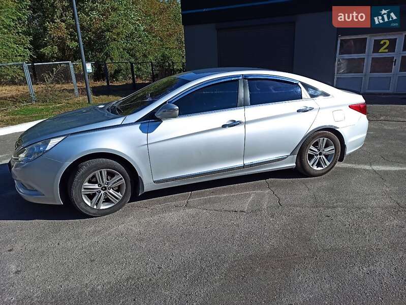 Hyundai-3
