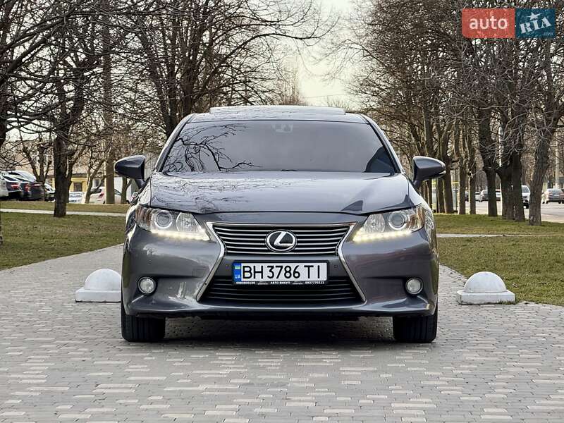 Lexus-48