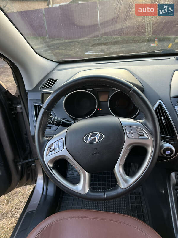 Hyundai-30