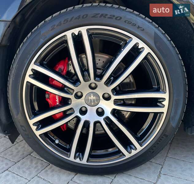 Maserati Quattroporte 2014