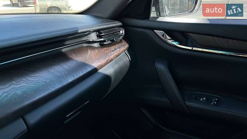 Maserati Quattroporte 2014