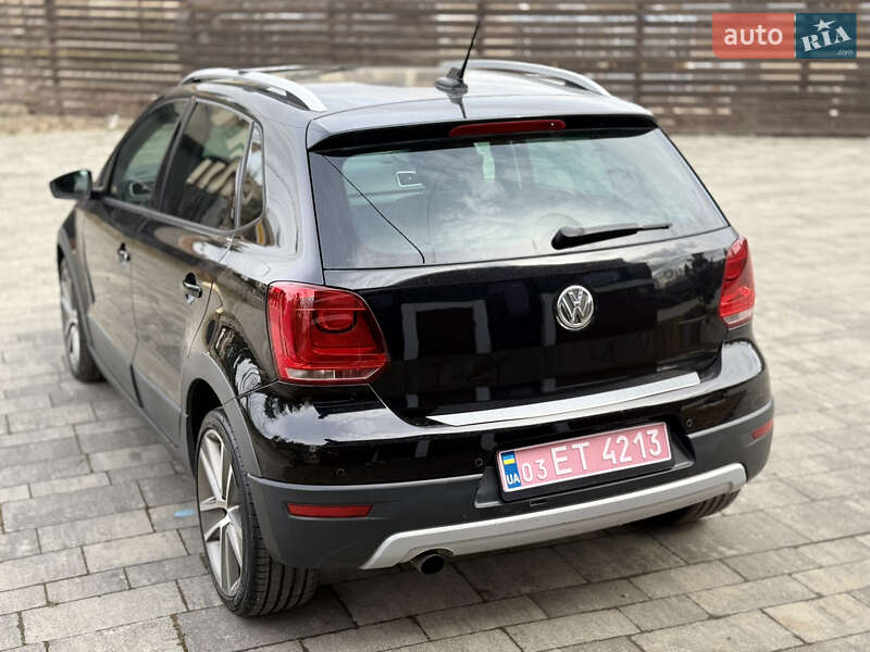 Volkswagen Cross Polo 2012
