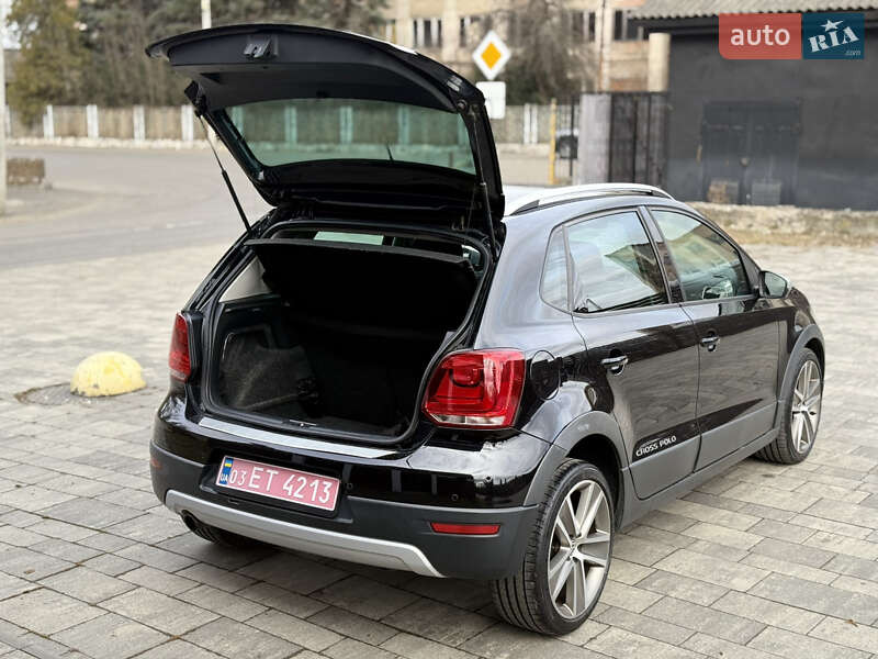 Volkswagen Cross Polo 2012
