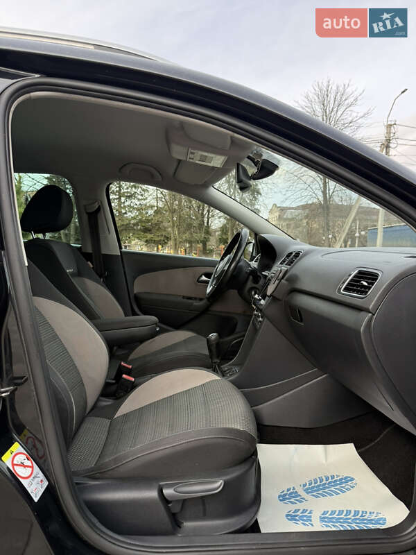 Volkswagen Cross Polo 2012