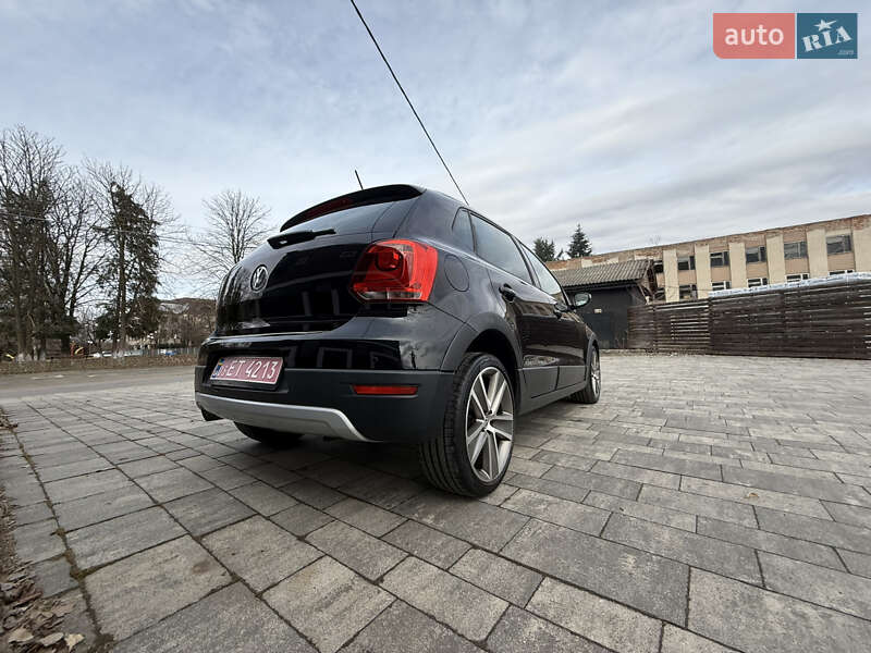 Volkswagen Cross Polo 2012