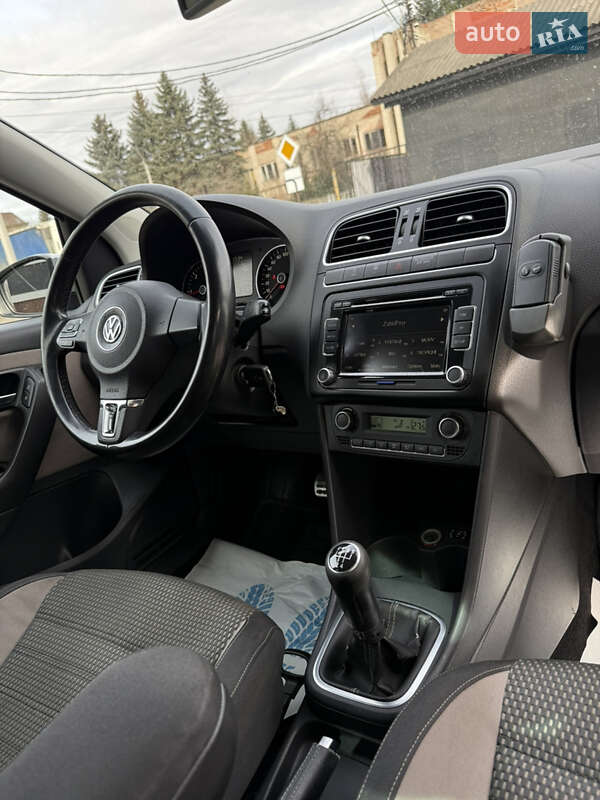 Volkswagen Cross Polo 2012