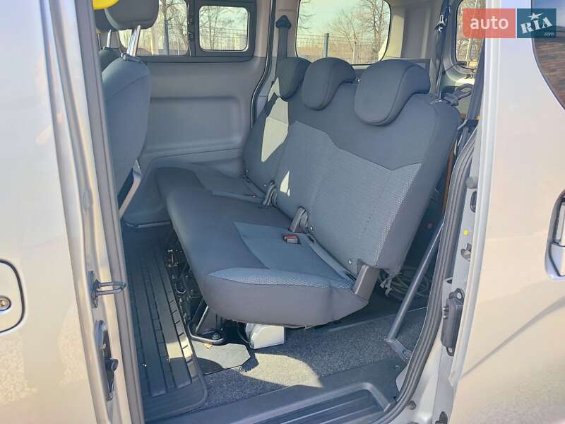 Nissan-14