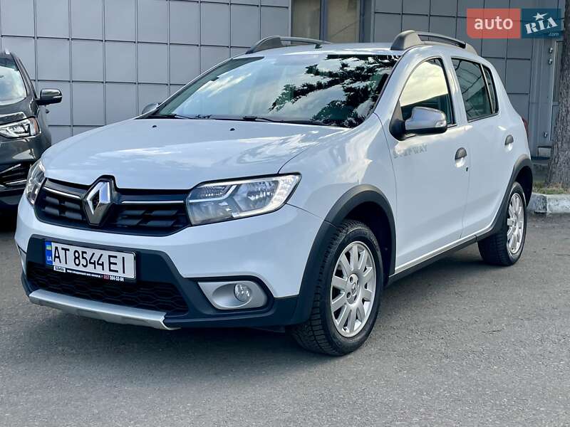 Renault-24