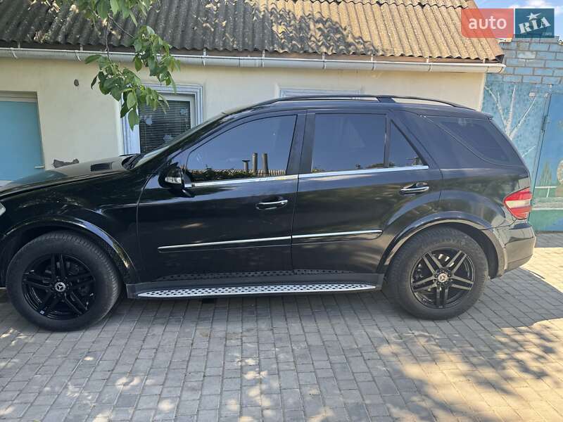 Mercedes-Benz M-Class 2007