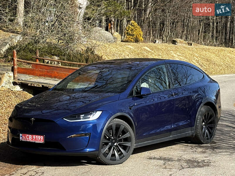 Tesla Model X 2023