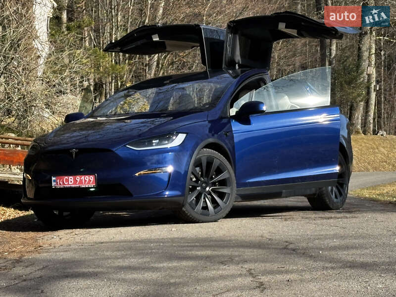 Tesla Model X 2023