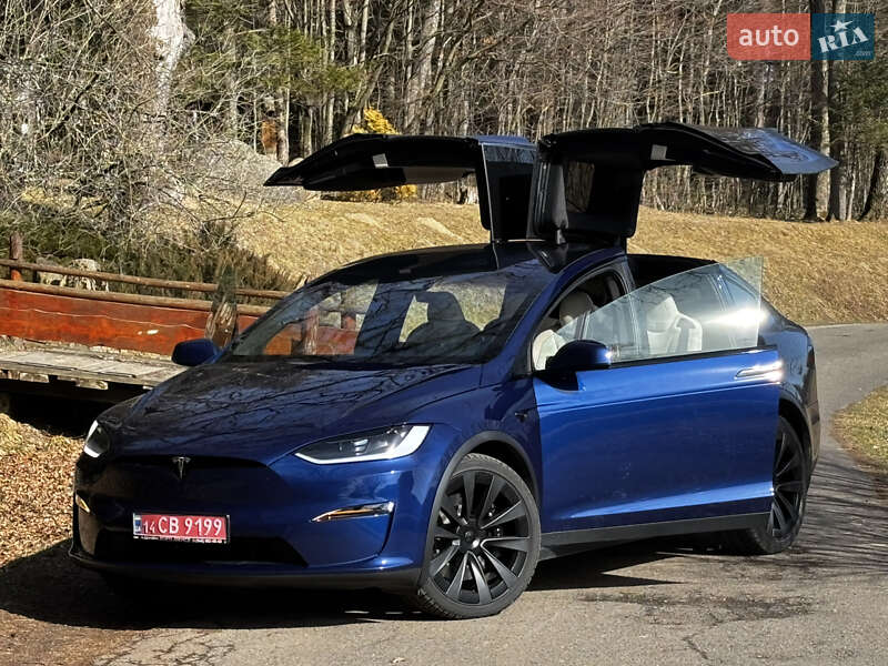 Tesla Model X 2023