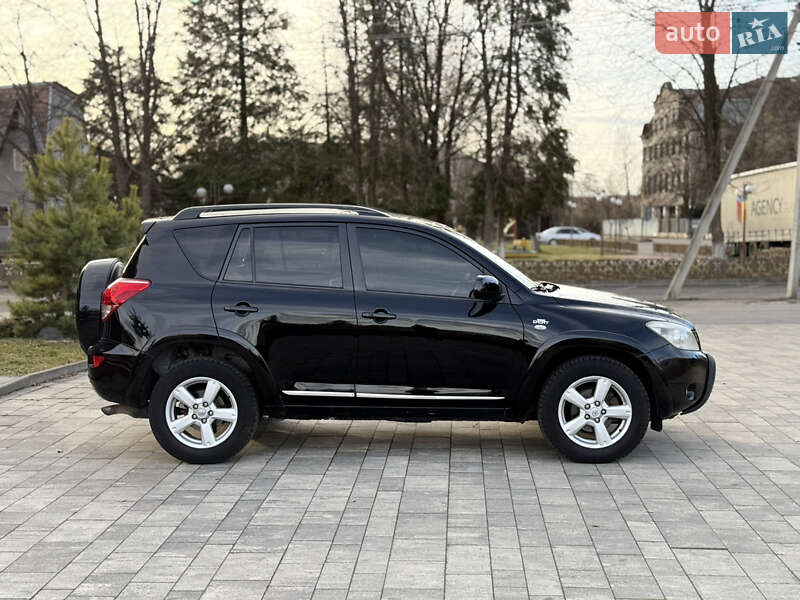 Toyota RAV4 2009