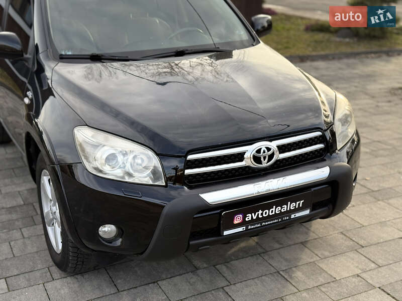 Toyota RAV4 2009