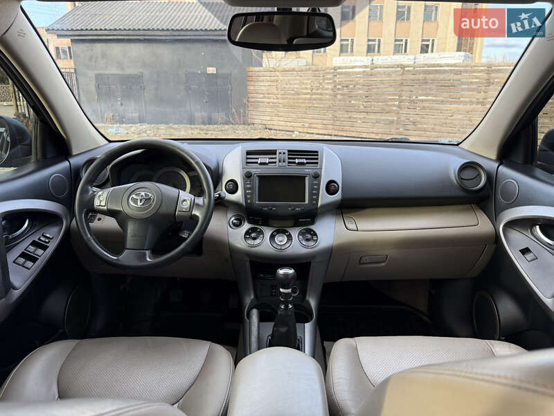 Toyota RAV4 2009