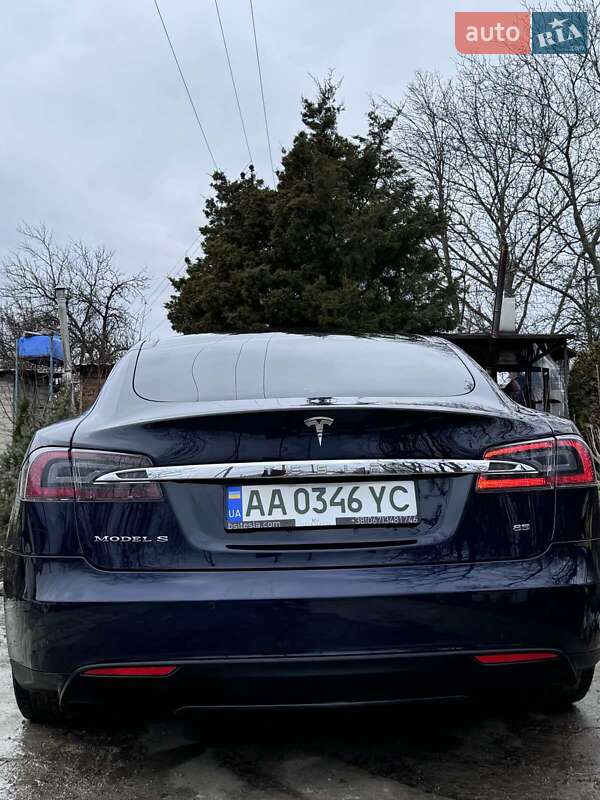 Tesla-4