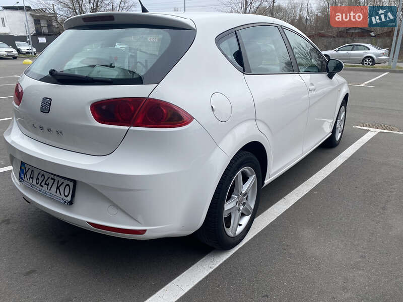 SEAT-11