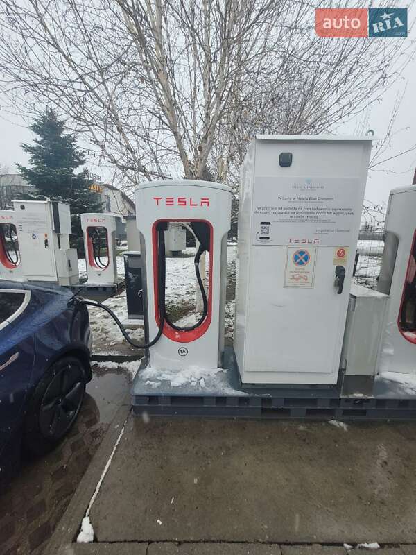 Tesla-43