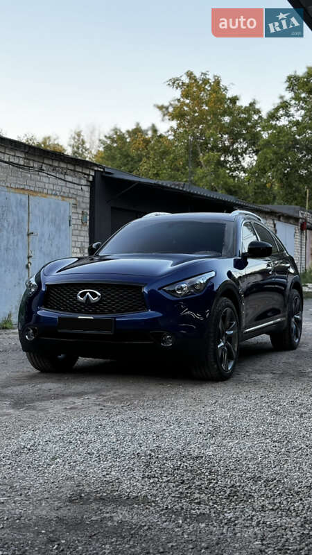 Infiniti-6
