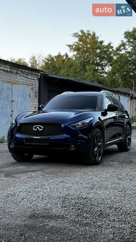 Infiniti-8