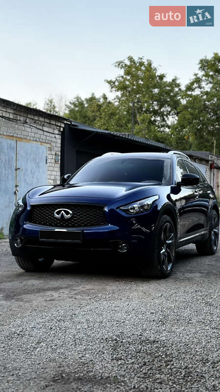 Infiniti-13