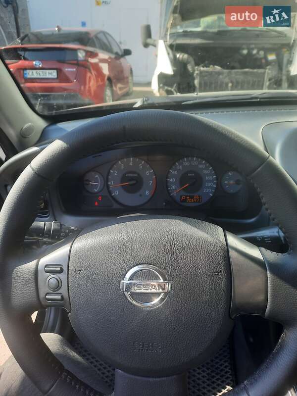 Nissan-14