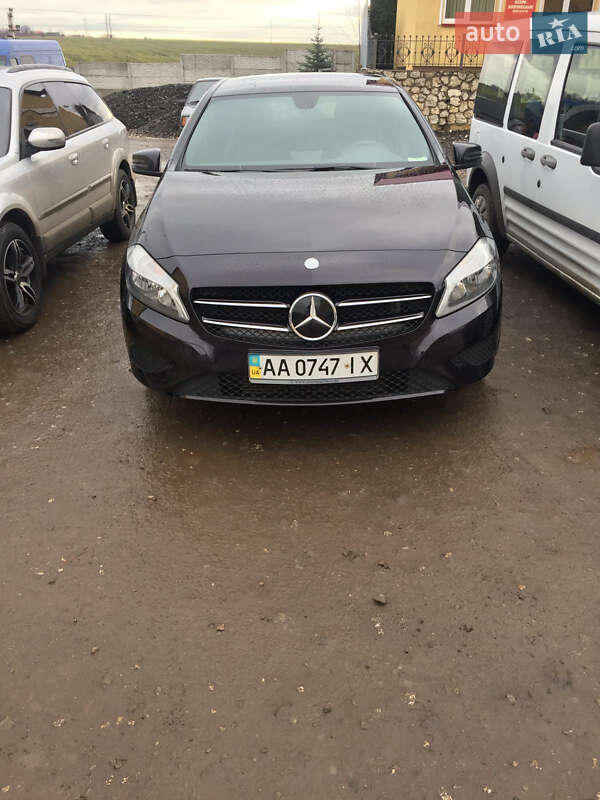 Mercedes-Benz-4
