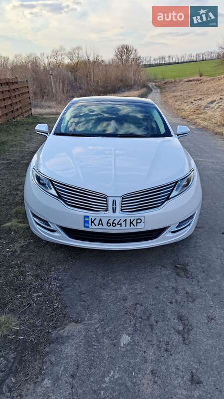 Lincoln MKZ 2014
