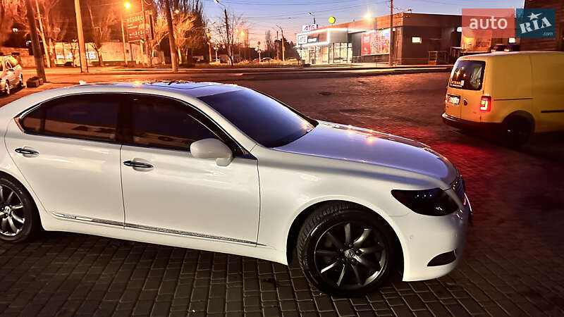 Lexus LS 2007