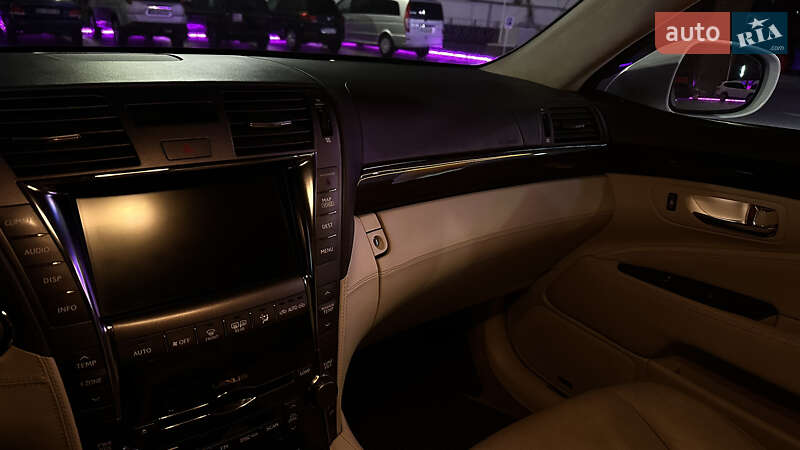 Lexus LS 2007