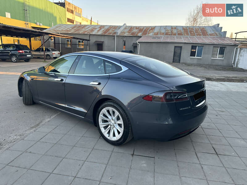 Tesla-33